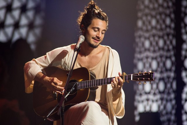 Tiago Iorc lança single escrito há mais de 15 anos