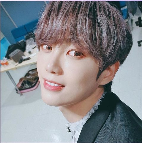 Morre aos 28 anos Yohan, integrante do grupo de k-pop TST