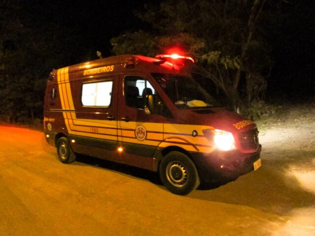 Uma imagem de uma unidade de resgate do Corpo de Bombeiros.