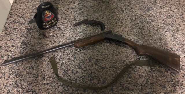 Uma foto das armas apreendidas pela PM, em Piracicaba