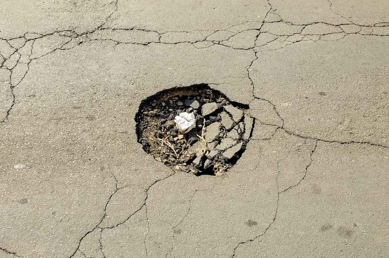 Grande buraco em rua movimentada de Piracicaba gera reclamações entre munícipes