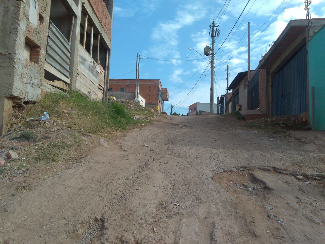 Prefeitura assina convênio para pavimentação das ruas do Cantagalo, em Piracicaba