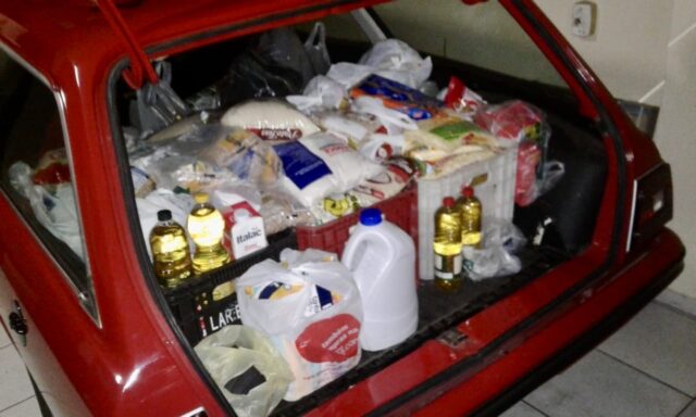 Uma foto dos produtos arrecadados pelo Clube em prol do Lar Betel