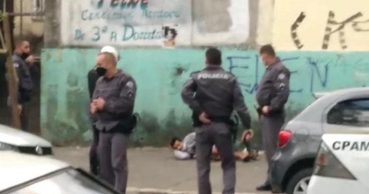 Homem é baleado após decapitar uma pessoa e fugir com a cabeça em SP