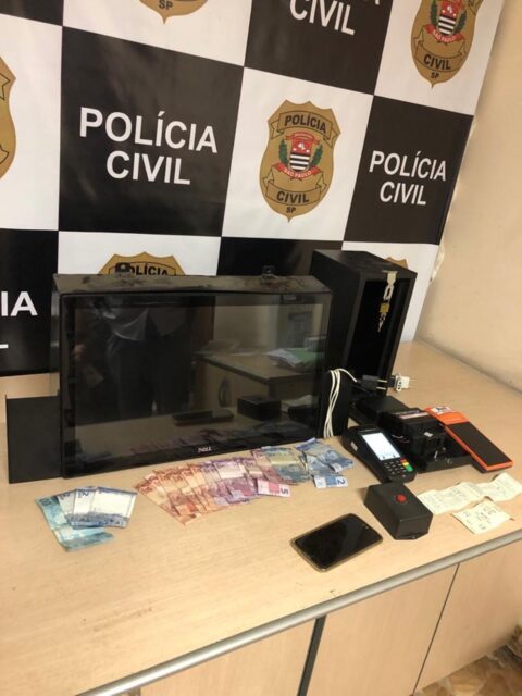 Uma foto da Polícia Civil