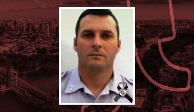 Na imagem aparece uma foto do policial que morreu no acidente