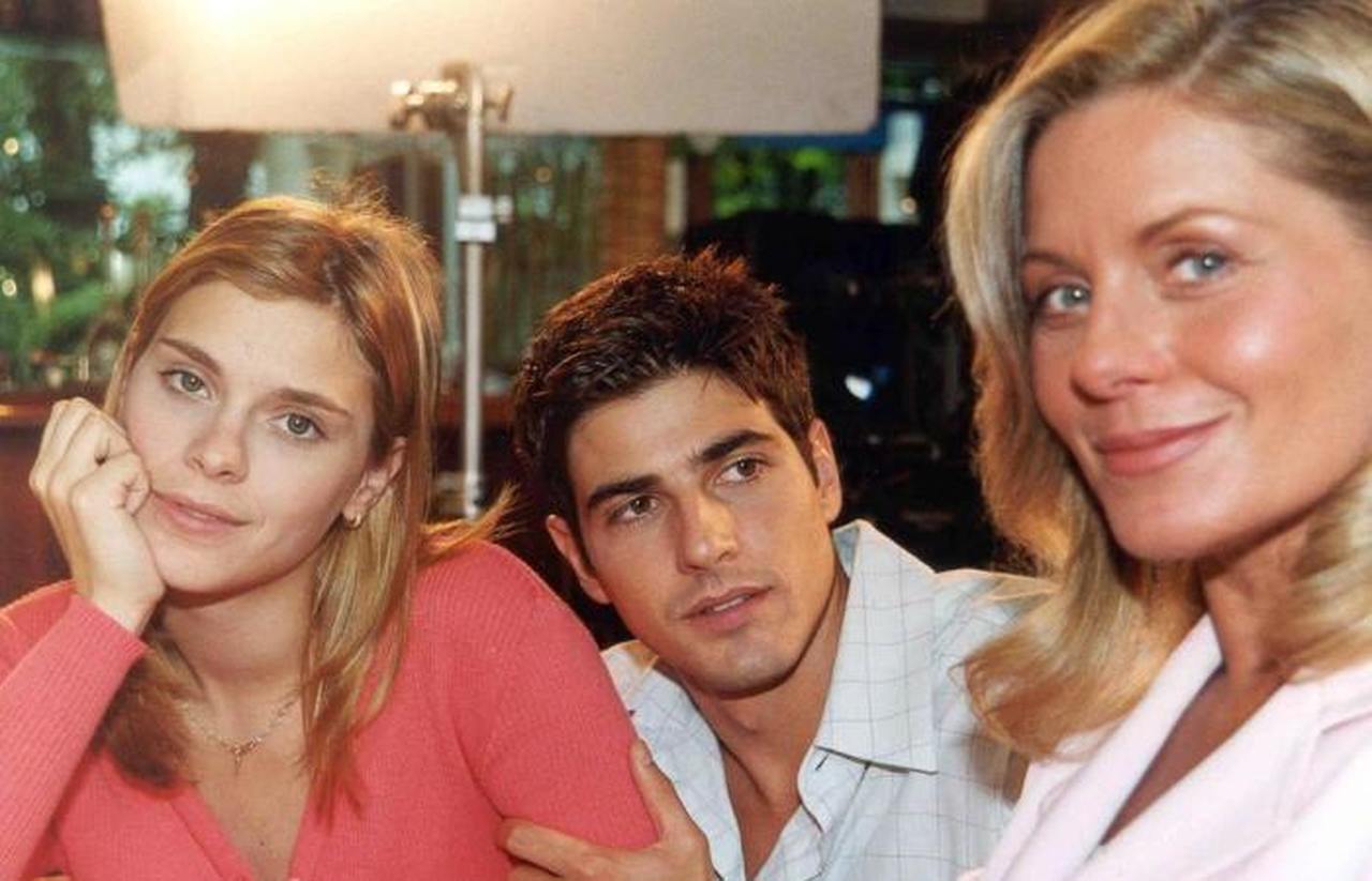 A novela "Laços de Família" voltará ao ar no dia 7 de setembro pelo Vale a Pena Ver de Novo A novela "Laços de Família" voltará ao ar no dia 7 de setembro pelo Vale a Pena Ver de Novo