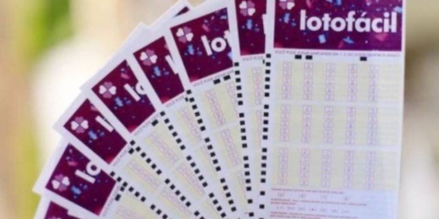 Lotofácil 2011 desta sexta-feira (14); confira os números sorteados