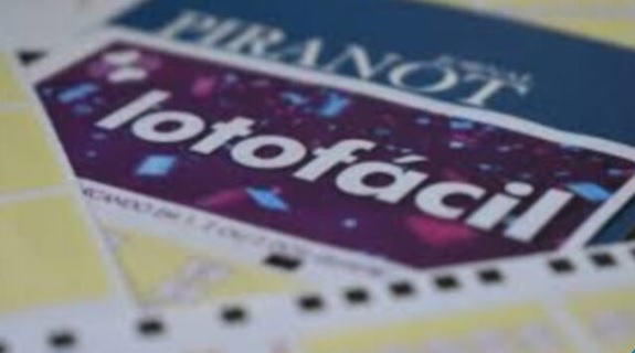 uma foto do volante da Lotofácil 2022