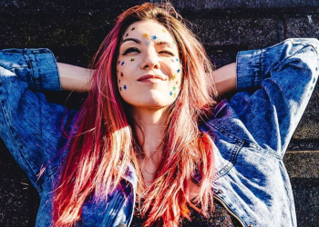 uma foto de marimoon