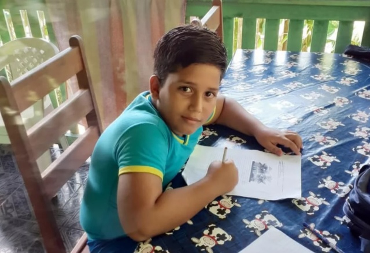 Uma foto de Matheus Macedo Campos que morreu ao receber uma descarga elétrica do celular Uma foto de Matheus Macedo Campos que morreu ao receber uma descarga elétrica do celular