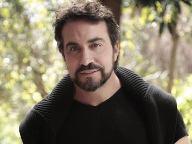 Uma foto do padre fabio de melo