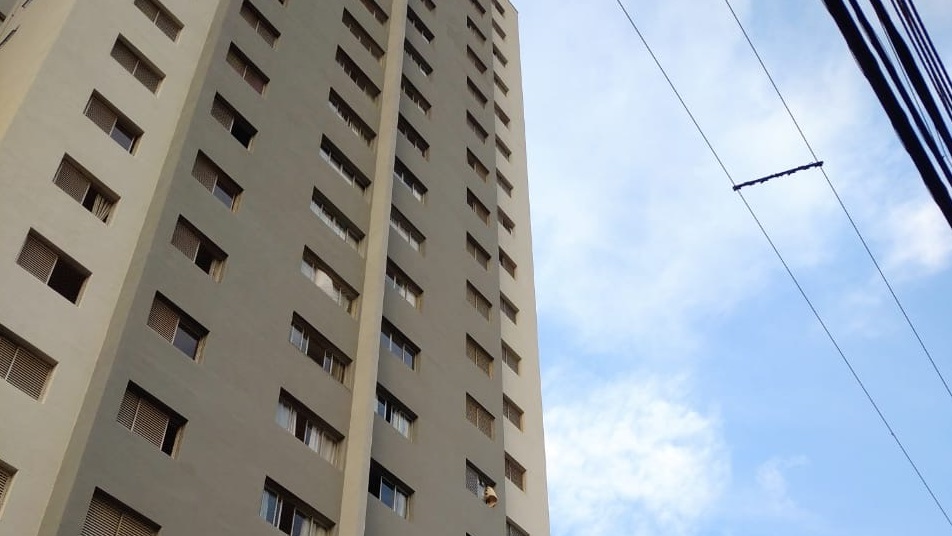 Em Piracicaba, bombeiro de folga evita incêndio em apartamento