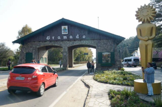 Festival de Gramado dá início a edição que mistura televisão e internet