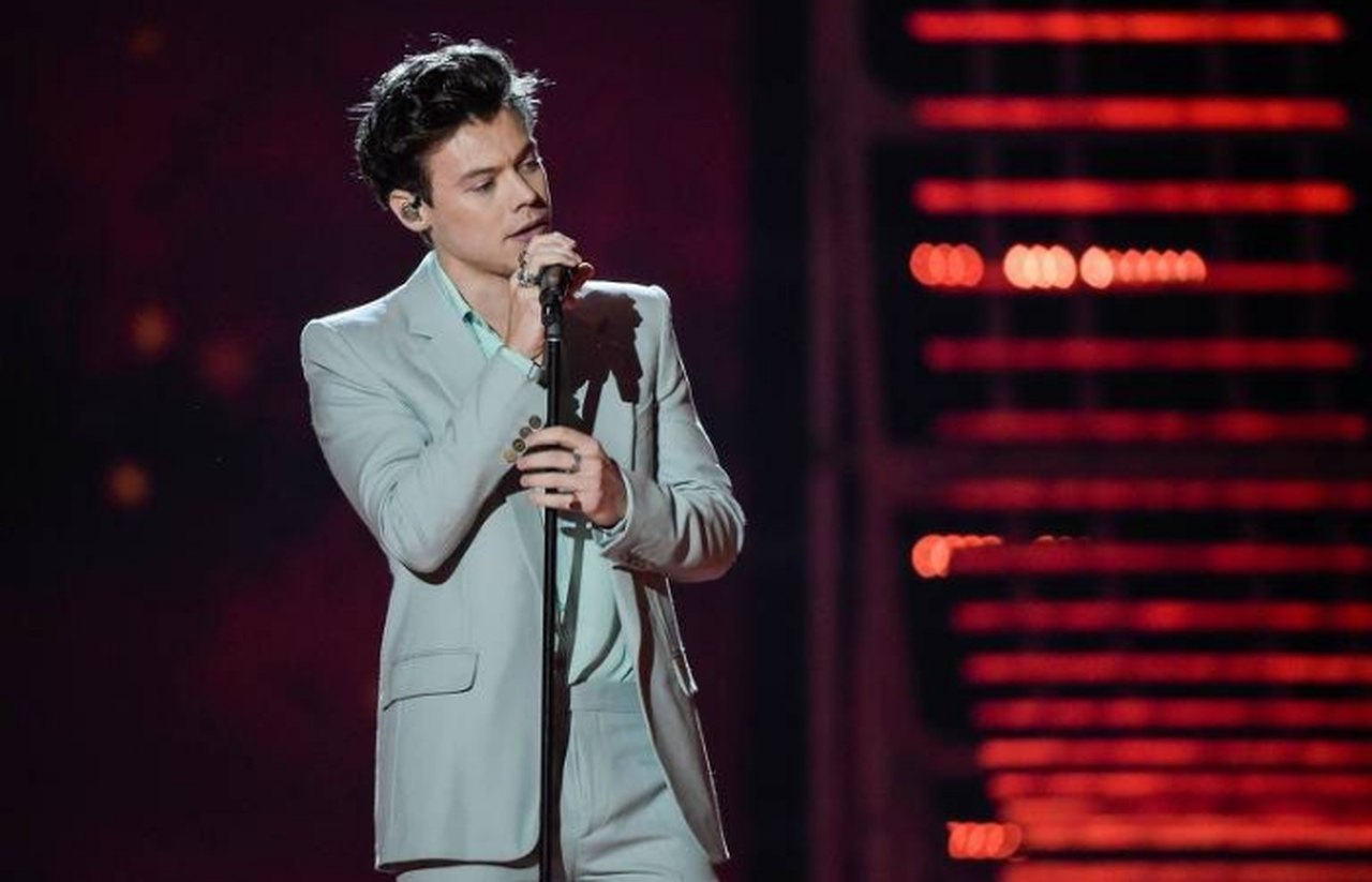 Ex-One Direction, Harry Styles adia shows no Brasil em 2020