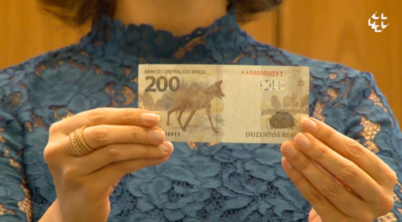 Nota de R$ 200 entra oficialmente em circulação; veja como ficou