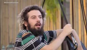 Cartolouco perde disputa com Biel e Jojo e deixa A Fazenda