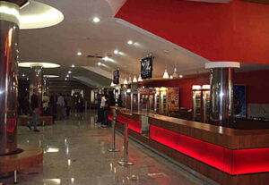 Cinema Piracicaba (SP): filmes em cartaz hoje, terça-feira 29/12/20 Após sete meses, cinema do Shopping Piracicaba reabre hoje (29)