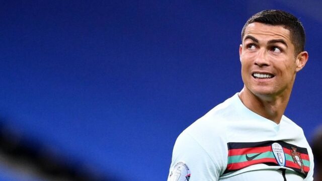 Cristiano Ronaldo está com Covid-19, divulga federação portuguesa Cristiano Ronaldo está com Covid-19, divulga federação portuguesa