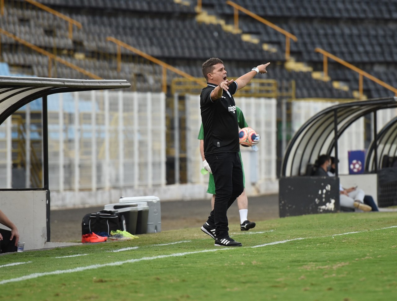 Piza ressalta grandeza da camisa e da torcida do XV e agradece ao clube em sua despedida