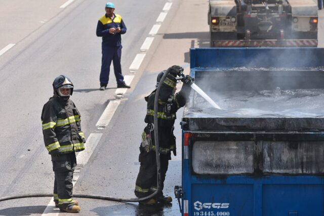 Caçamba de caminhão pega fogo em rodovia de Piracicaba nesta tarde (12)