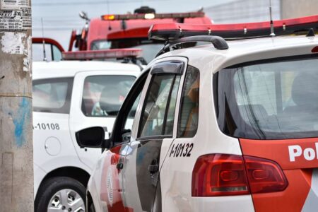 Mulher de 24 anos é presa após matar filho recém-nascido enforcado Jovem sob efeito de drogas avança para cima da mãe e acaba esfaqueado em Piracicaba