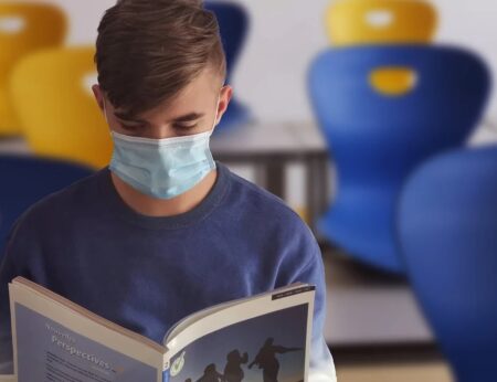 Escolas da rede estadual seguem abertas para alimentação e distribuição de materiais na Fase Emergencial