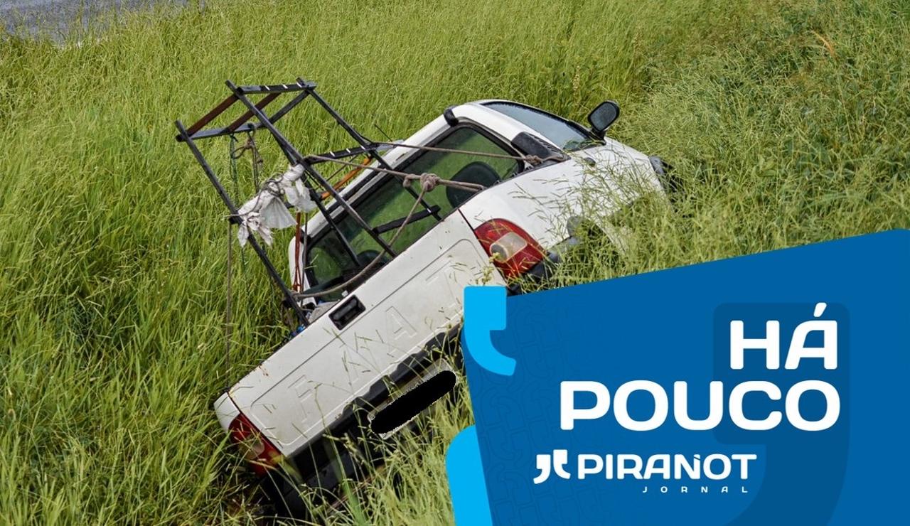 Piracicaba (SP): Condutor perde controle de veículo e invade canteiro central de rodovia