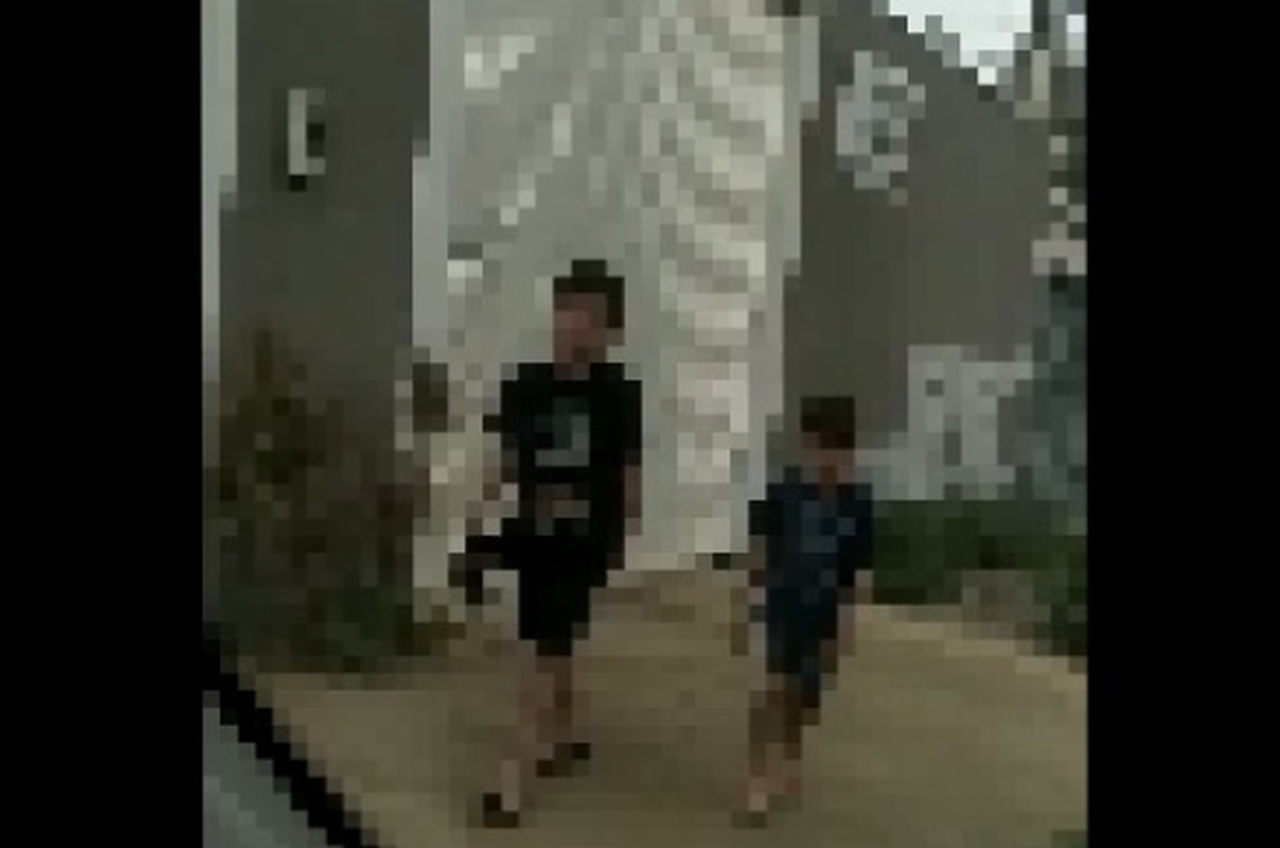 Em Piracicaba, pai sai para trabalhar e deixa filhos pequenos na calçada esperando pela mãe