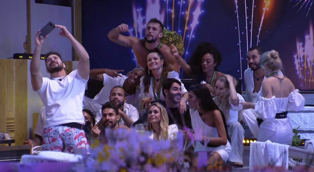 BBB21: detalhes e acontecimentos da primeira festa que aconteceu no reality