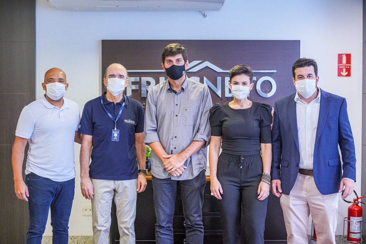 Frias Neto e Franzolin fazem meeting do empreendimento Sodero Residencial