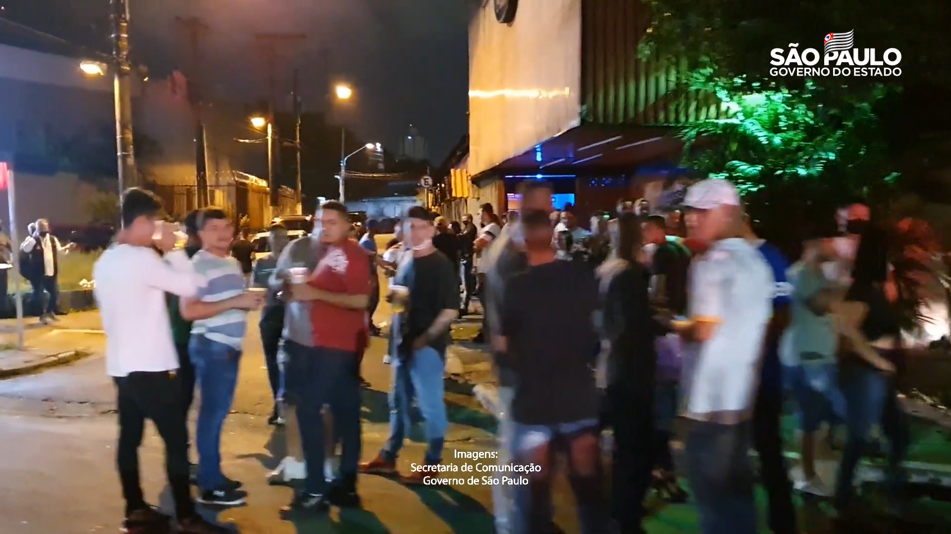 Fiscais interditam ‘balada’ com aproximadamente 500 jovens; dono é multado