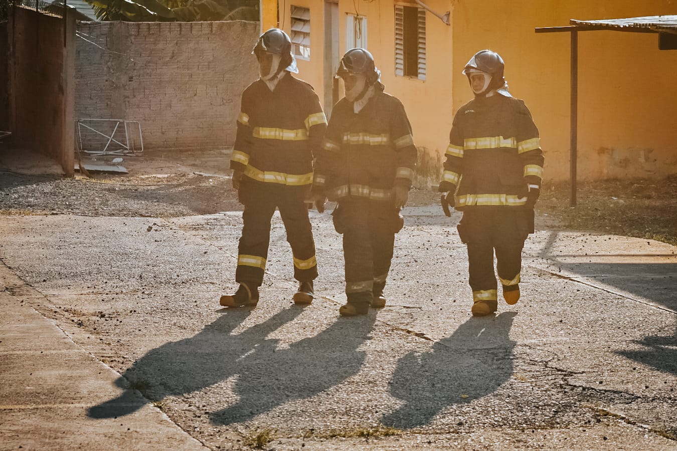Família perde tudo em incêndio residencial em Piracicaba (SP)