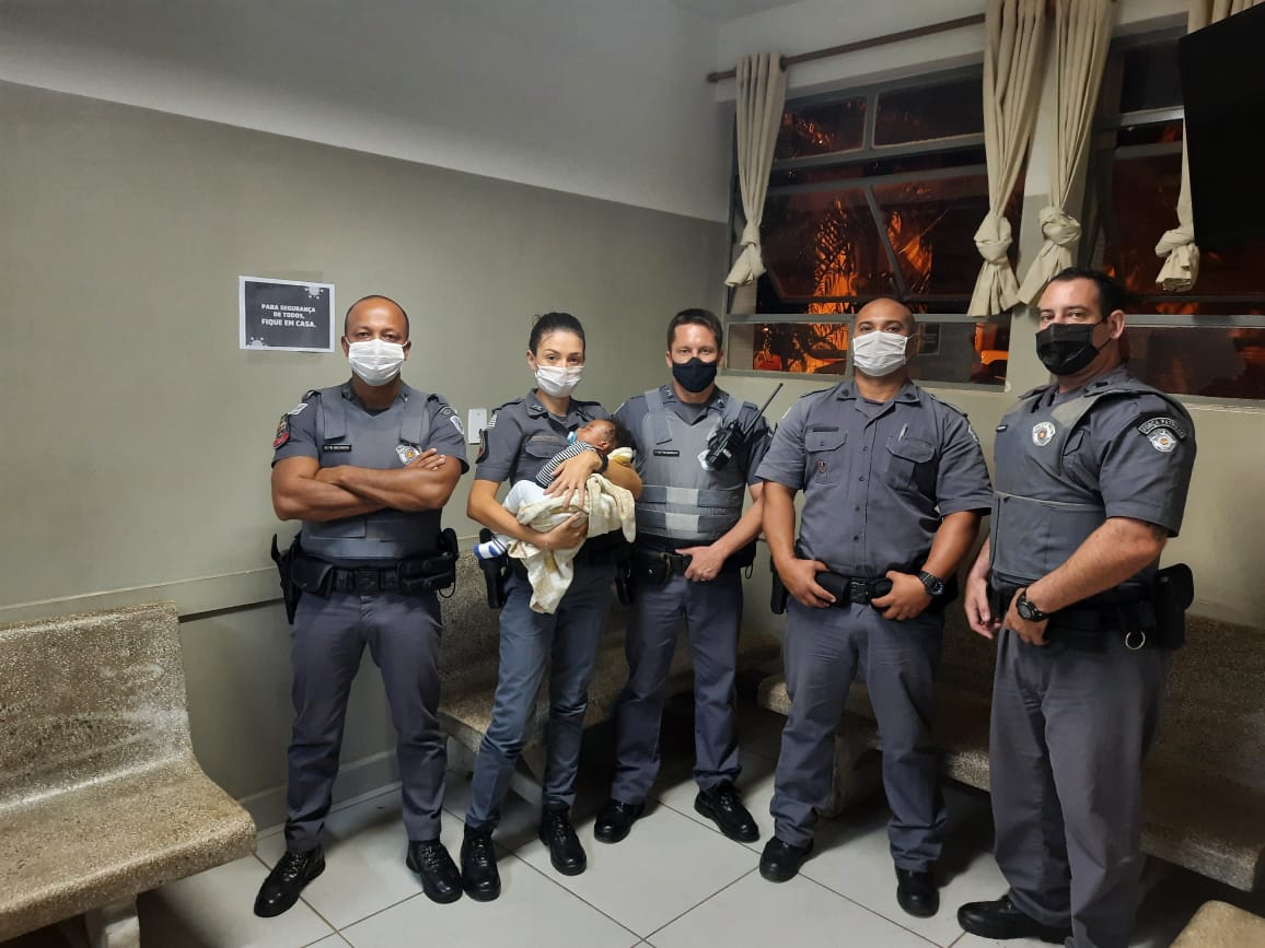 Mulher abandona bebê de três meses em avenida de Piracicaba (SP)