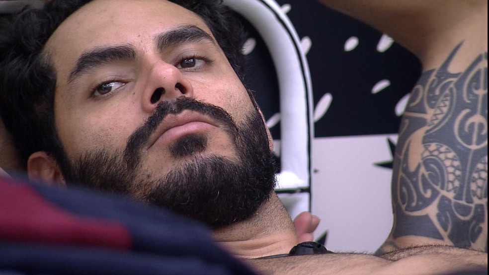 BBB 21 | Rodolffo pede desculpas a João Luiz sobre comentário racista