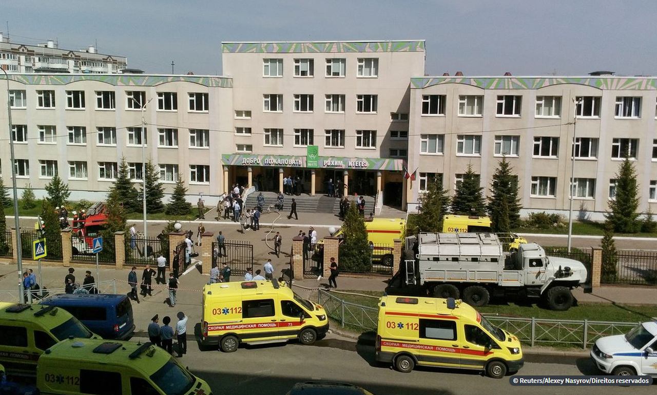 Tiroteio deixa pelo menos 11 mortos em escola na Rússia