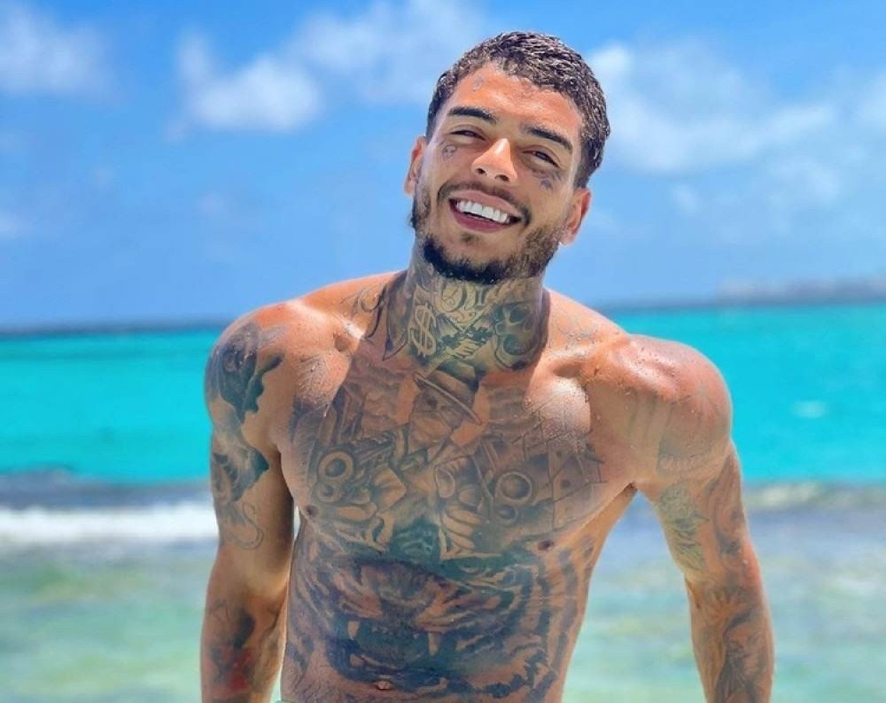 Polícia investiga se MC Kevin tentou pular da sacada de hotel para a piscina