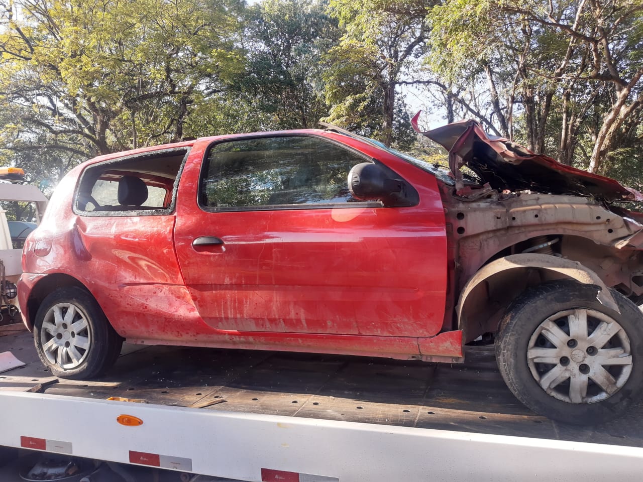 Fuga de abordagem termina em capotamento de veículo em Rio das Pedras (SP)