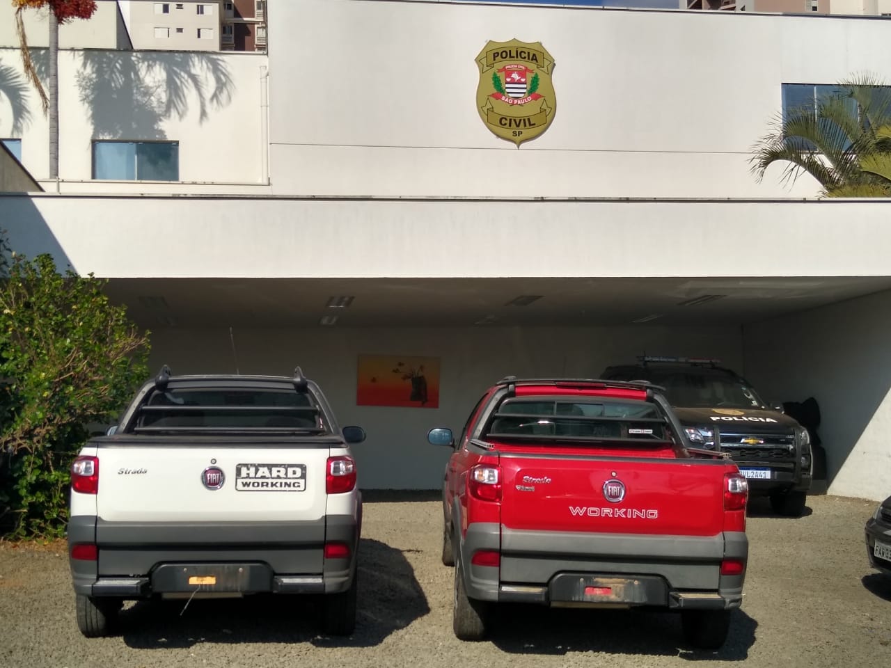 Piracicaba (SP): Polícia Civil localiza dois carros furtados em lava rápido