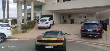 Armas e carros milionários de empresário morto pelo filho de 15 anos são alvos de investigações