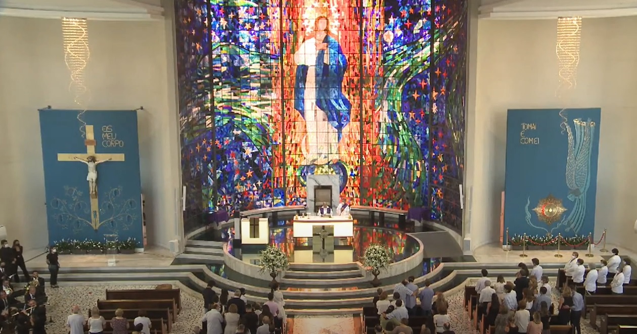 Missa de 7º dia da família Silveira Mello aconteceu nesta segunda (20) em Piracicaba (SP)