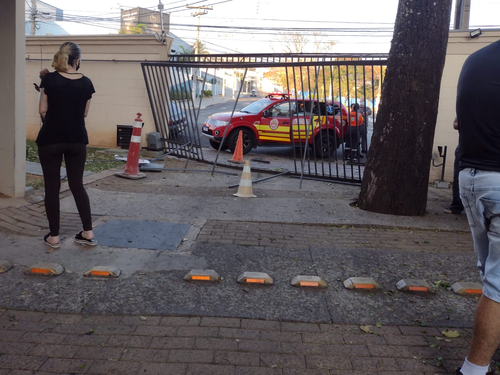 Homem morre atropelado por motorista de aplicativo quando chegava de caminhada em Campinas (SP)