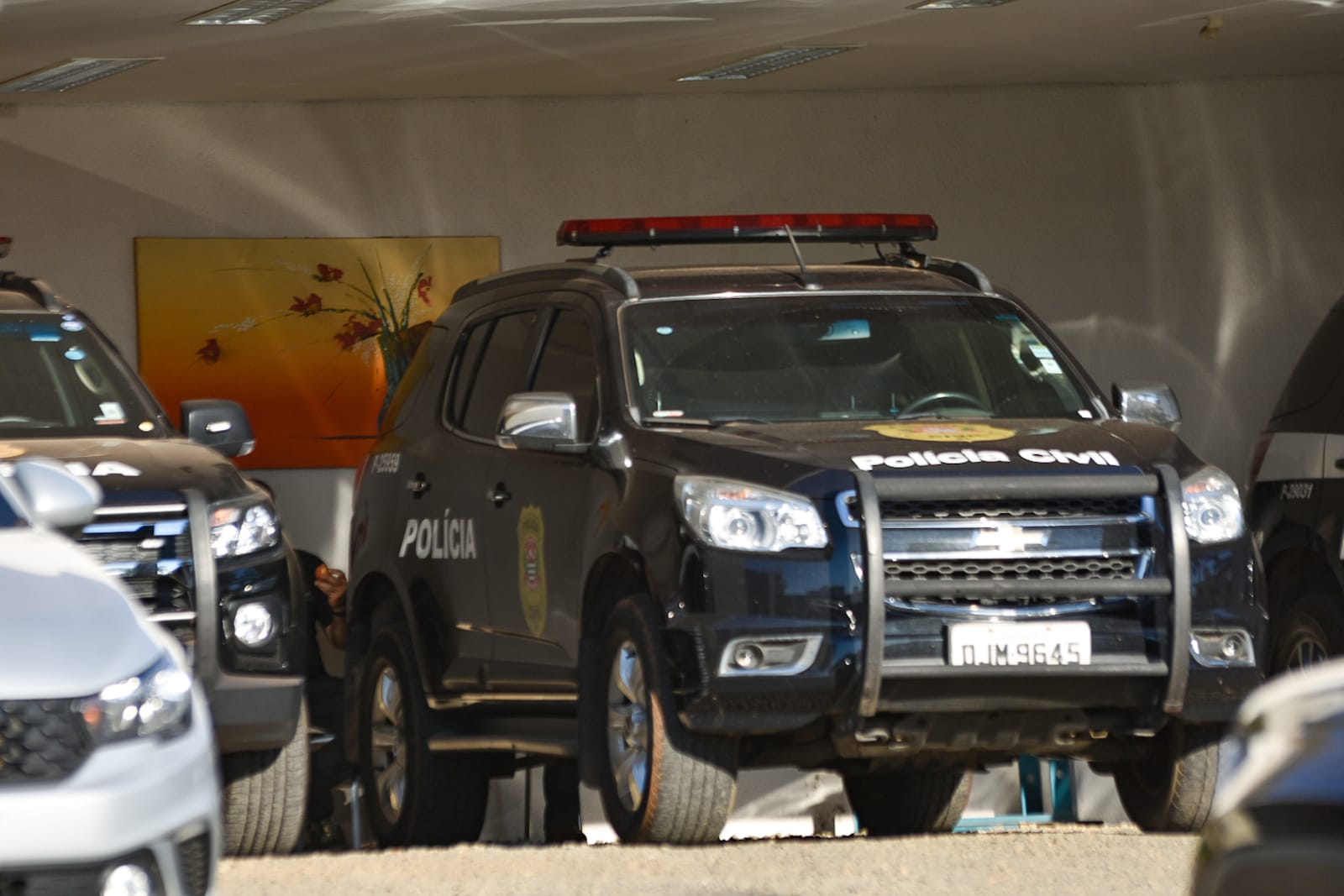 Mulher tenta cortar pênis do ex-namorado após filho relatar abuso sexual