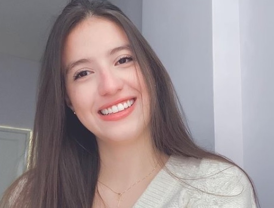 Influencer morre aos 20 anos após complicações da Covid-19