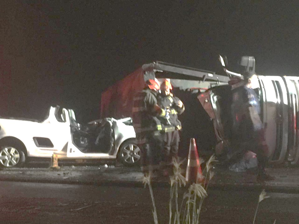 Mortos em acidente envolvendo caminhão, carro e van em Piracicaba (SP) são identificados