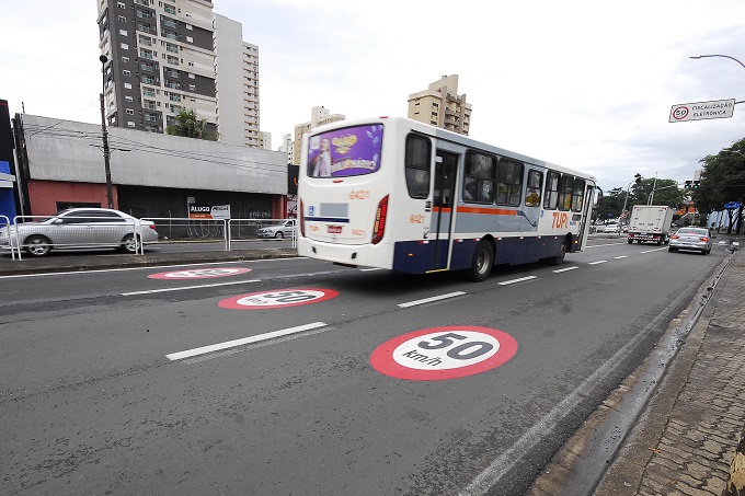 Armando de Salles é a primeira via a receber o pictograma, novo dispositivo de sinalização de trânsito