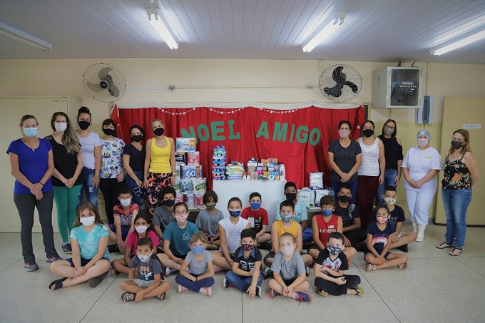 Escola Municipal de Piracicaba (SP) realiza campanha Noel Amigo em prol do Lar Betel