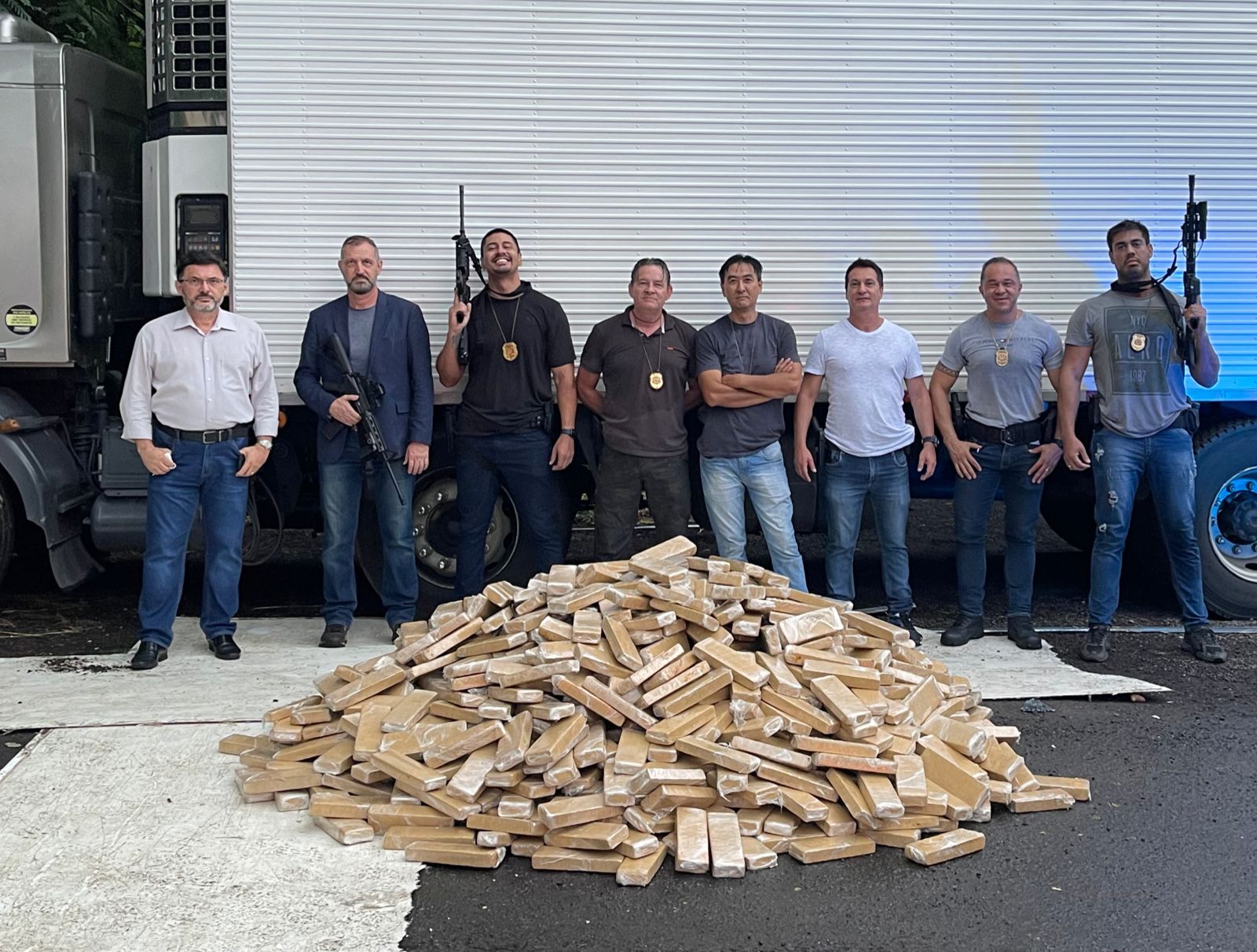 Polícia Civil de Piracicaba apreende 754 quilos de maconha escondidos em caminhão