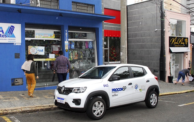 Procon inicia Operação Material Escolar em Piracicaba (SP)