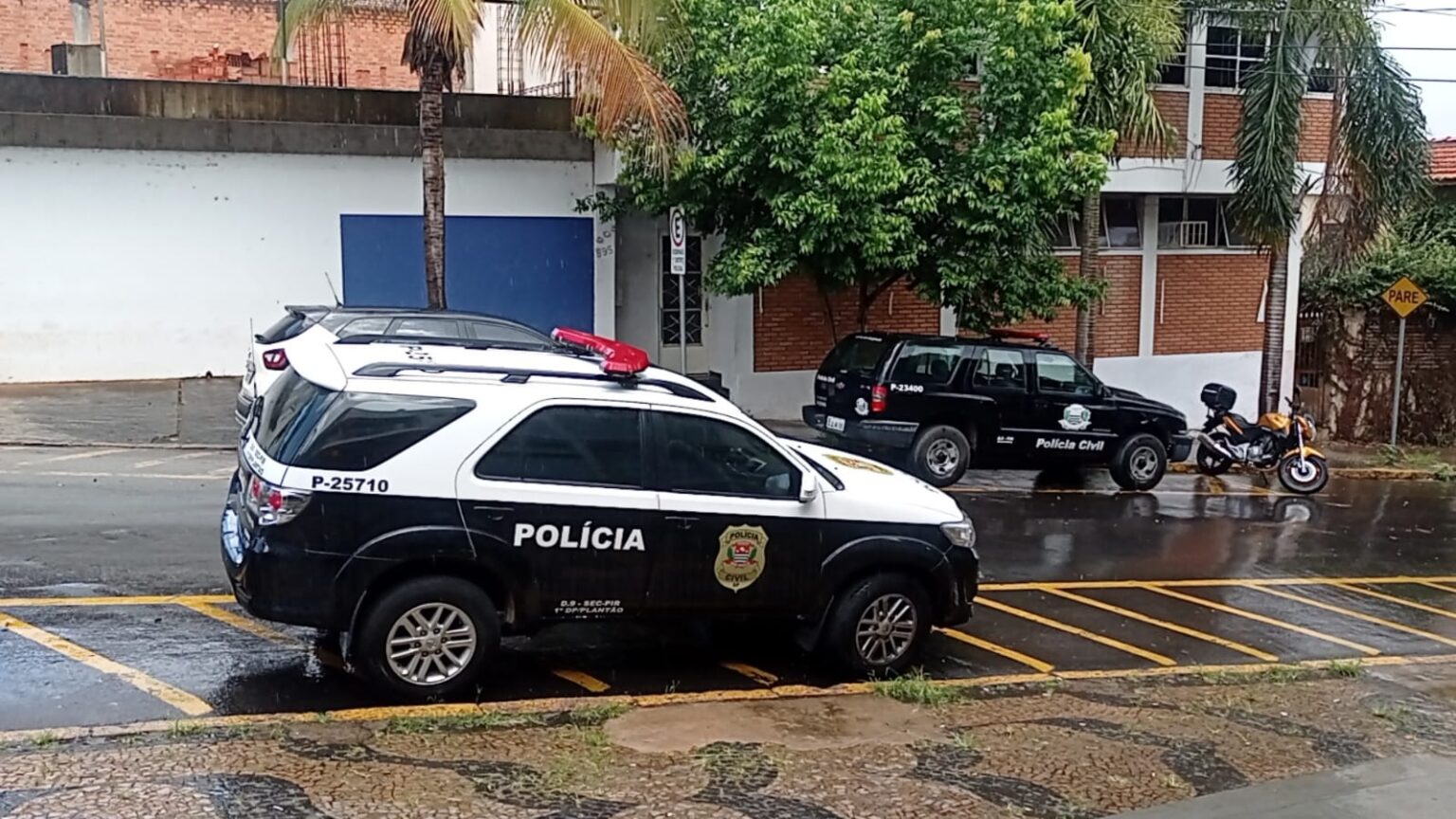 Bêbado agride mulher que avisou sobre furto de celular dentro de mercado em Piracicaba